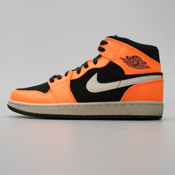 Nike Men\'s 7 Air Jordan 1 Black Cone Light Bone Basketball Sneakers - 554724-062 main image 6